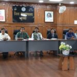 जिला स्तरीय समन्वय समिति की बैठक में विकासात्मक एवं जनकल्याणकारी योजनाओं की समीक्षा