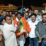 घाटशिला : शपथ ग्रहण समारोह से लौटे अर्जून मुंडा का भाजपाइयों ने किया स्वागत 