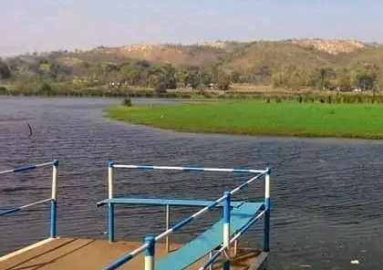 मुसाबनी : मुसाबनी कंपनी तालाब के सौंदर्यीकरण व विकास को लेकर पर्यटन मंत्री को सौंपा ज्ञापन