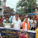 दुमका : भरत भूषण तिवारी हत्याकांड के विरोध में निकला विशाल कैंडल मार्च, इंसाफ की मांग हुई तेज