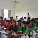 विद्या भारती इंग्लिश स्कूल में ‘नशामुक्त समाज’ का संकल्प, छात्रों ने बिखेरी अपनी प्रतिभा की चमक।