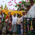 पोटका के मांगडू गांव में आदिवासी भूमिज मुंडा समाज कल्याण समिति जुड़ी के तत्वाधान में हूल दिवस पर वीर सिदो कान्हो मुमू के प्रतिमा पर माल्यार्पण कर श्रद्धा सुमन अर्पित की गई।