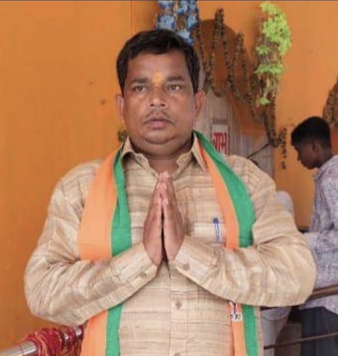 Ranchi : बिना सूचना के गोदाम निर्माण शिलान्यास पर ग्राम प्रधान ने जताई नाराजगी