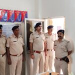 जिले के एसएसपी डॉ, एहतेशाम वकारीब सोमवार को कोवाली थाना पहुंचकर,औचक निरीक्षण करते हुए विभिन्न विषयों पर विस्तृत जानकारी ली।