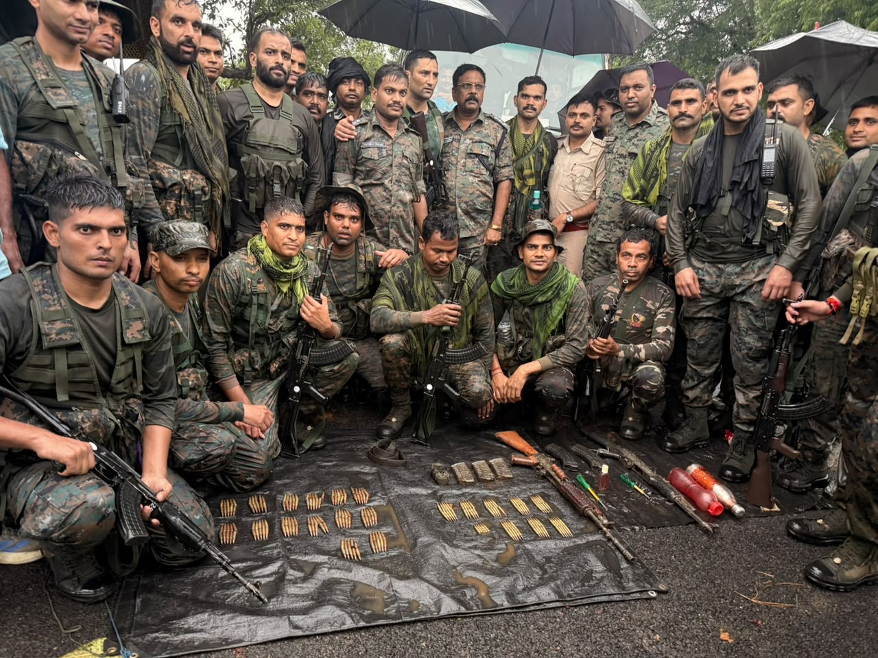 चाकुलिया: जंगल से AKM राइफल और 147 गोलियां बरामद, संयुक्त सर्च अभियान में सुरक्षा बलों को बड़ी सफलता