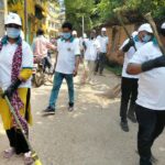 चाकुलिया: स्वच्छता ही सेवा अभियान के तहत प्रभात फेरी निकालकर नगर पंचायत ने चलाया सफाई अभियान
