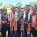 चाकुलिया: सनातनी युवा मंच के महा रक्तदान शिविर में 90 यूनिट रक्त संग्रह, विधायक समीर मोहंती ने पूजा पंडाल का उद्घाटन